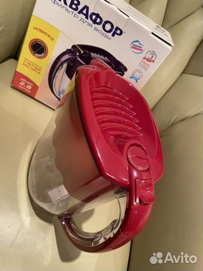 Фильтр (кувшин) для воды аквафор новый