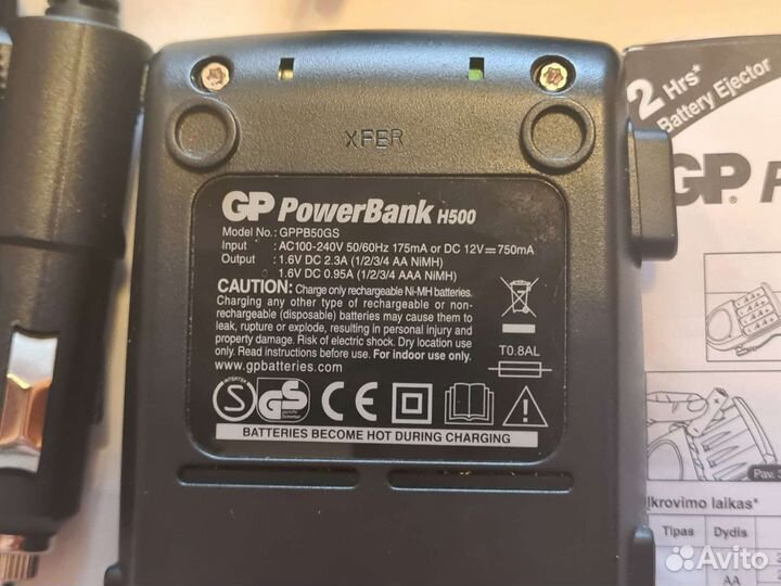 Зарядное устройство GP для NiCd аккумуляторов AA