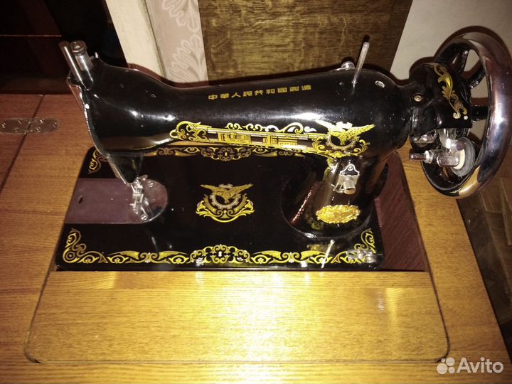 Швейная машина