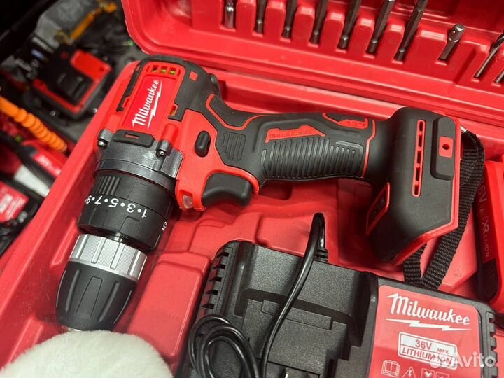 Бесщеточный шуруповерт Milwaukee 36v