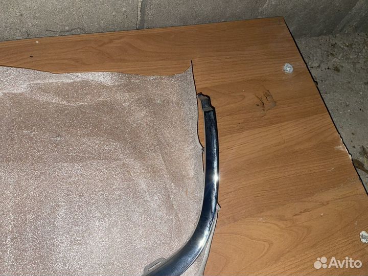 Молдинг решетки радиатора Skoda Fabia 2007