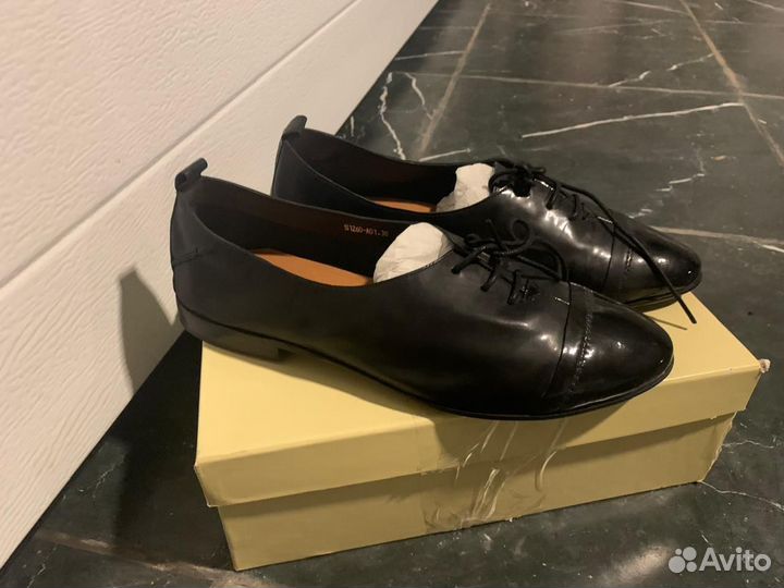 Женские кожанные туфли Berkonty