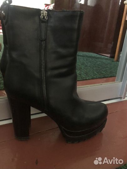 Полусапоги тёплые 38размер