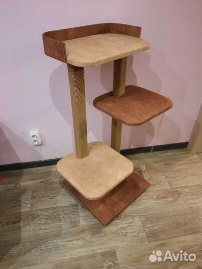 Домик и когтеточка для кошки