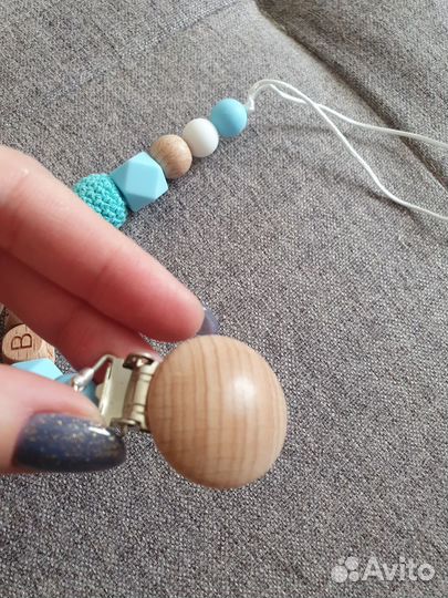 Держатель для соски пустышки деревянный новый