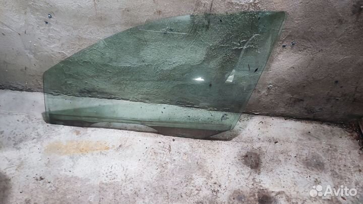 Стекло переднее левое форд фокус 1