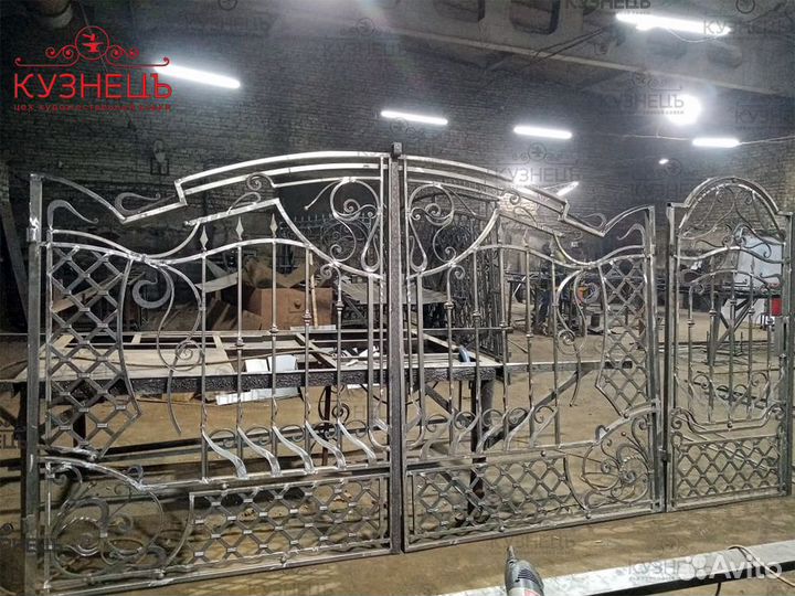 Откатные кованные ворота