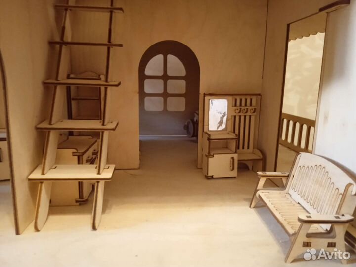 Кукольный домик с мебелью