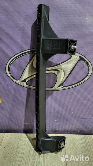 Направляющая стекла Hyundai IX35 Прав