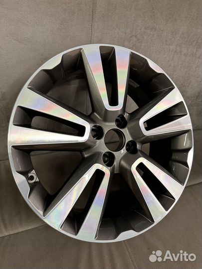 Веста кросс оригинал r17 4*100 графит завод