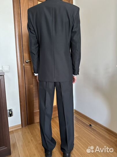 Мужской смокинг черный