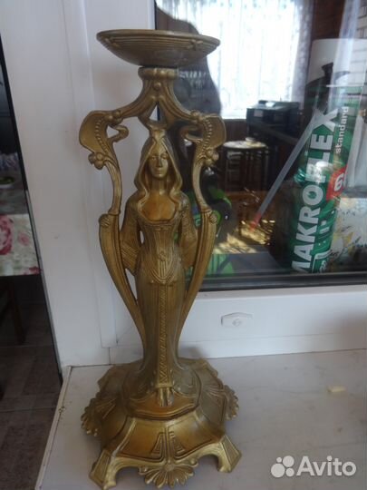 Подсвечник