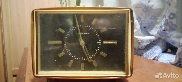 Часы СССР весна