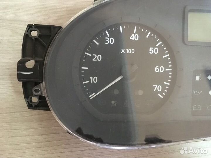 Щиток приборов МКПП Renault Logan 1 с2004-2016г Ло