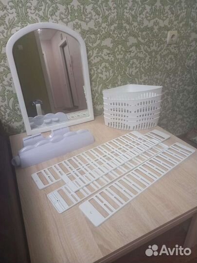 Полочка в ванную комнату