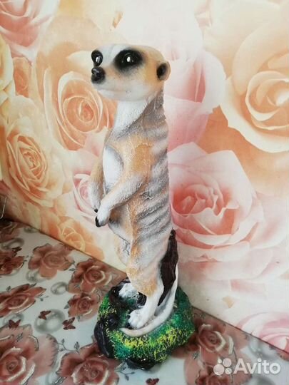 Клёвый сурикат - садовая фигурка