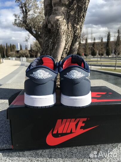 Кроссовки Nike Air Jordan 1 low