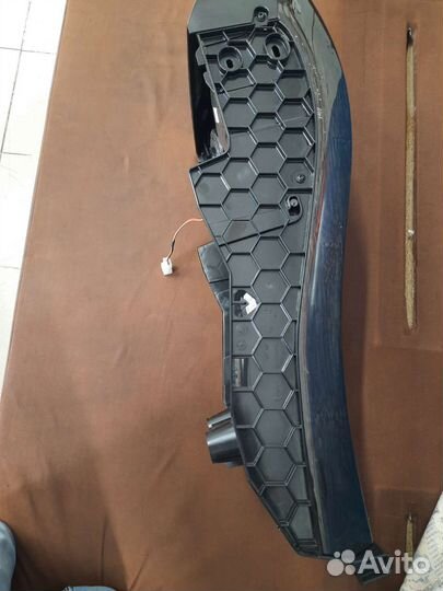 Центральная консоль (задняя часть)бмв x6 e/71, e72