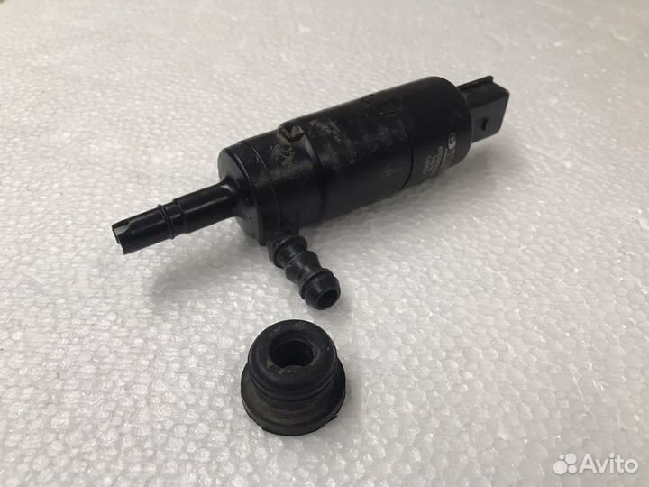 Насос омывателя фар Passat B7