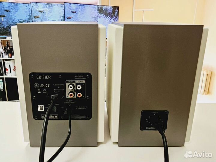 Колонки Edifier R1700BT (Чап50)