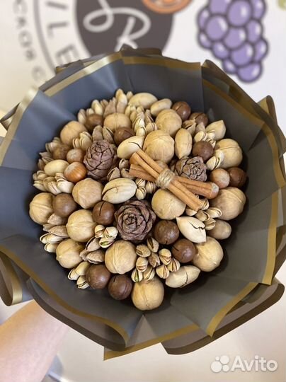 Съедобные букеты, клубника в шоколаде