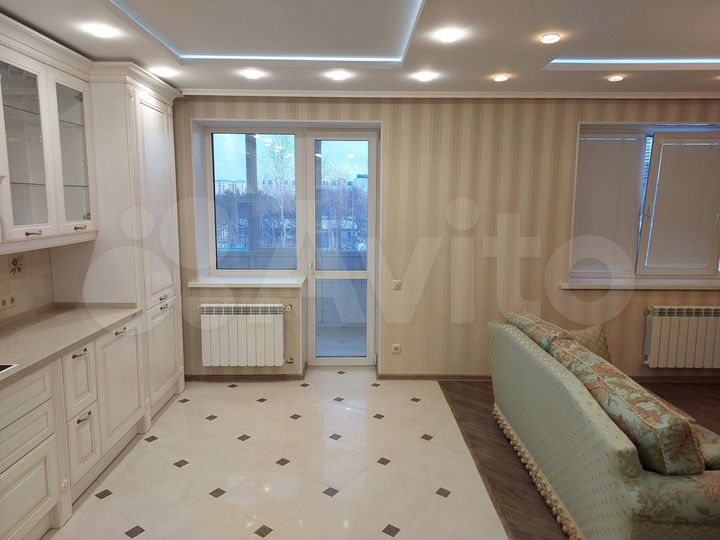 2-к. квартира, 80,1 м², 4/9 эт.