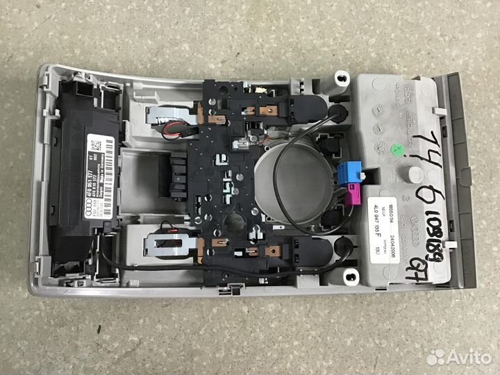 Плафон салонный Audi Q7 4L 2005-2015