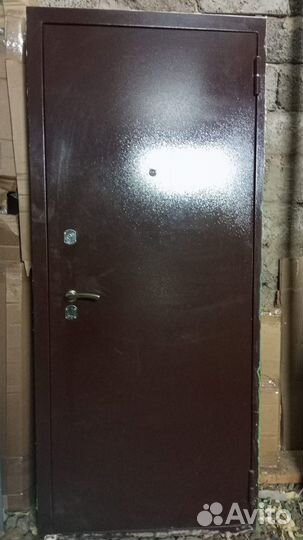Дверь металлическая