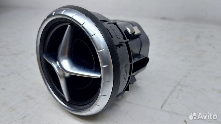 Дефлектор правый Mercedes-Benz Cla W117 2.0 2015