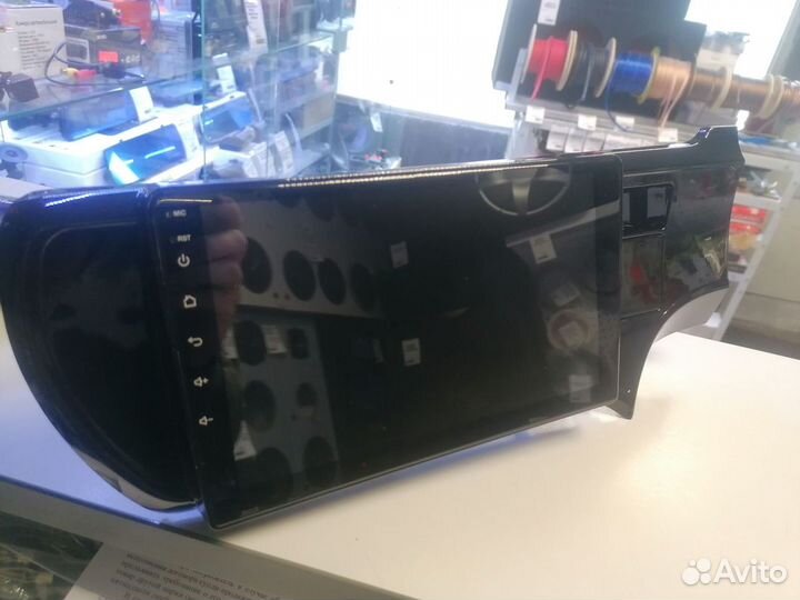 Toyota Aqua 2012-14 android магнитола новая