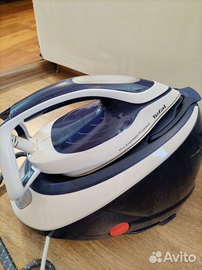 Утюг парогенератор tefal