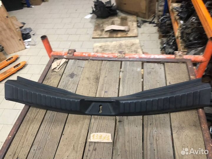 Накладка замка багажника задняя Mazda Cx-5 II