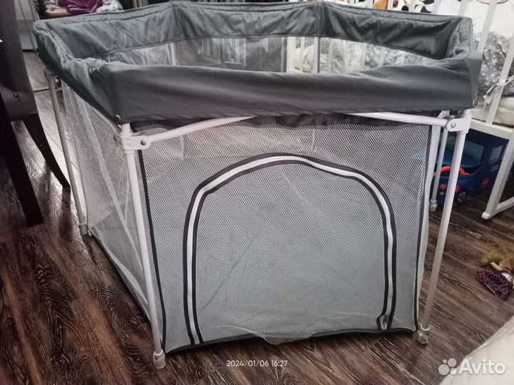 Манеж детский складной