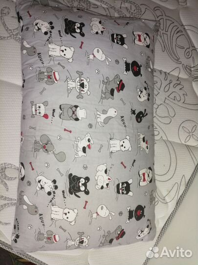 Подушка и наволочки 40на60