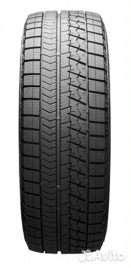 Bridgestone Blizzak VRX 225/45 R18