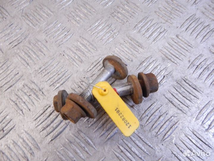 Болт развальный BMW E53