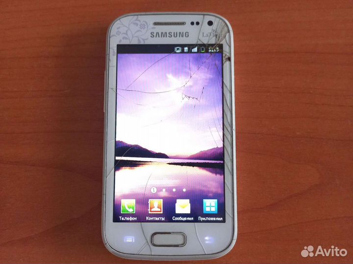 Телефон Samsung