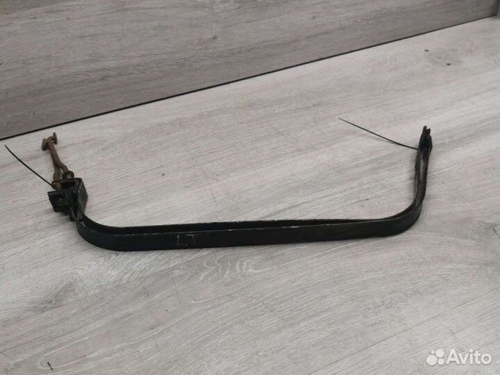 Крепление топливного бака Volkswagen Lt