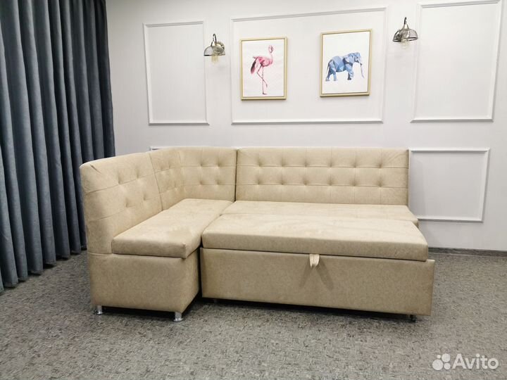 Кухонный угловой диван со спальным местом