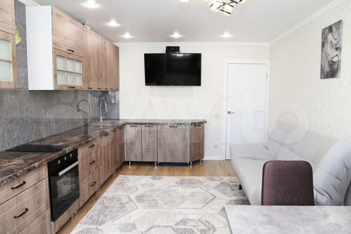 3-к. квартира, 93 м², 10/14 эт.