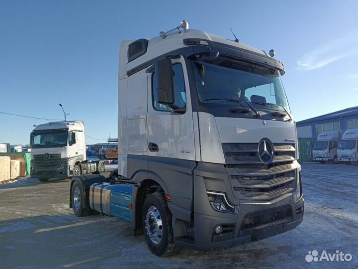 Mercedes-Benz Actros, 2023