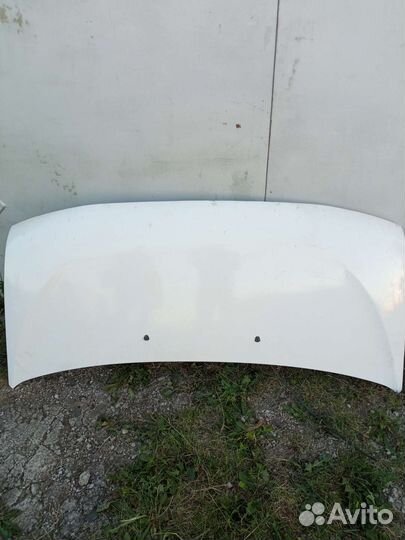 Капот на мазду бонго френди