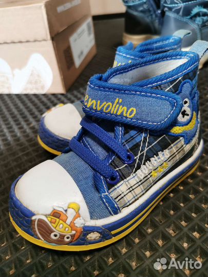 Сандали, кеды, сапоги, ботинки