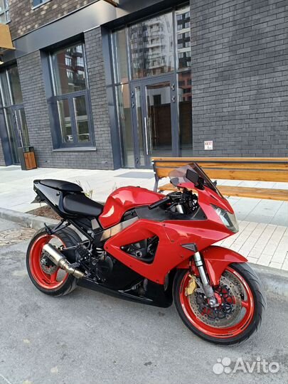 Honda cbr 929 rr fireblade