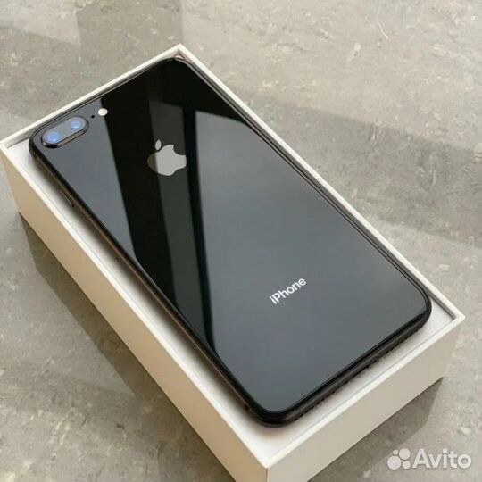 iPhone 8 Plus, 64 ГБ