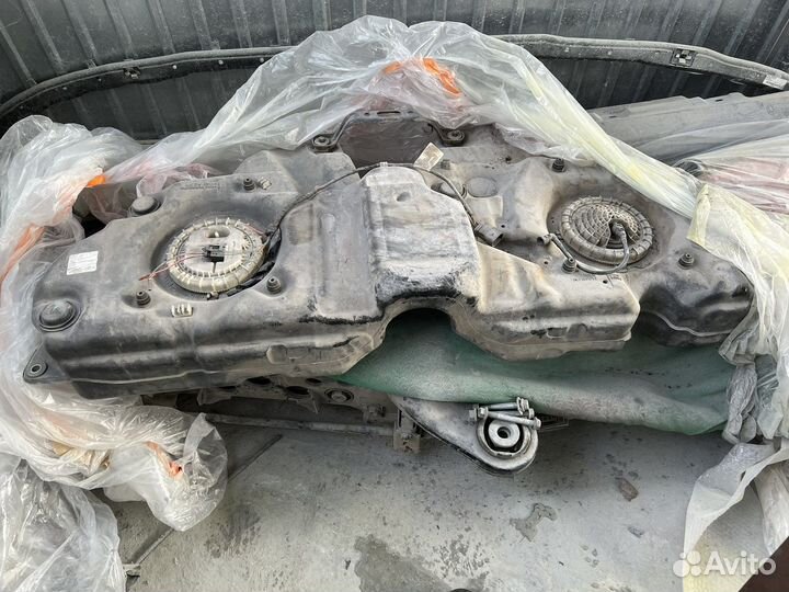 Продам на запчасти mercedes мерседес R 350 long