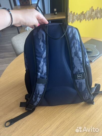 Рюкзак школьный