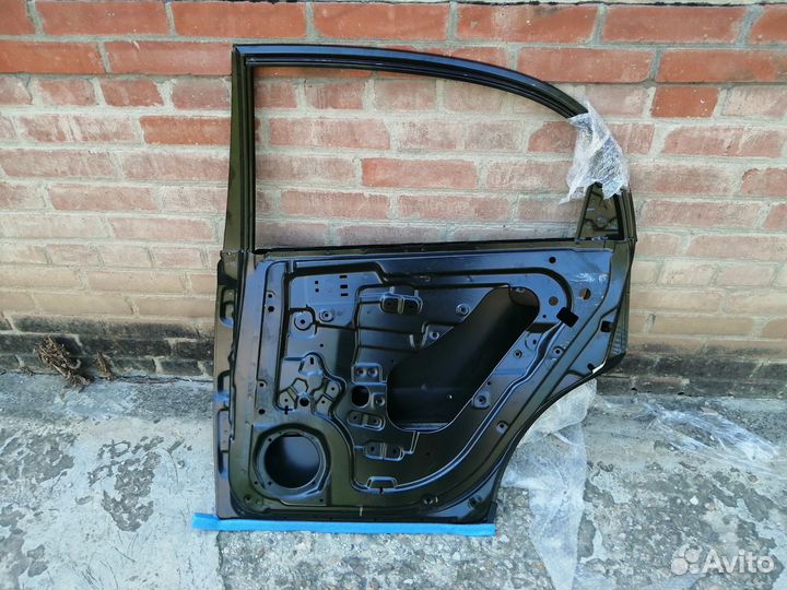 Новая дверь задняя правая Daewoo Nubira 3