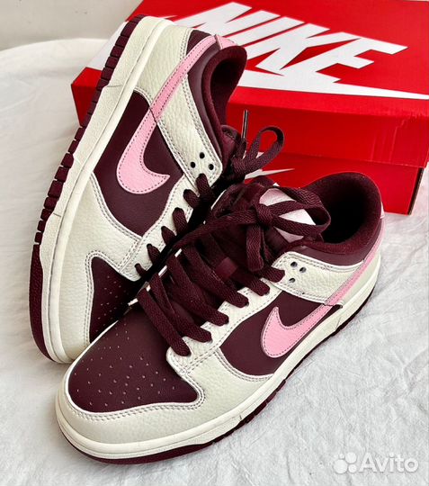 Nike dunk low night maroon