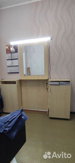 Зеркало +тумбы